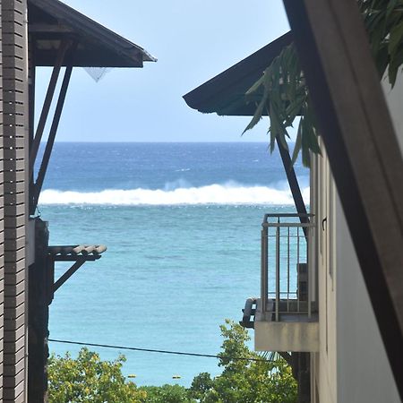 Blue Waves Beachfront Penthouse Flic-en-Flacq Buitenkant foto